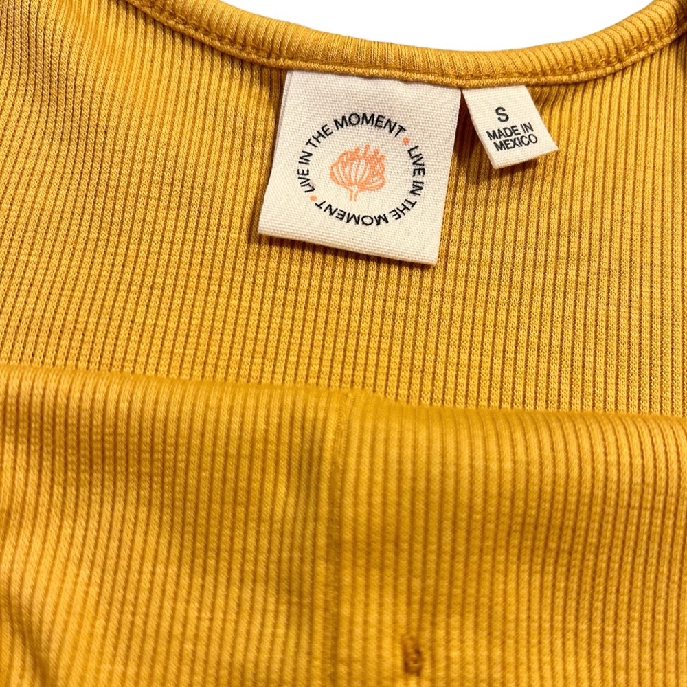 Ribbed cropped button tank - Picture 2 of 5